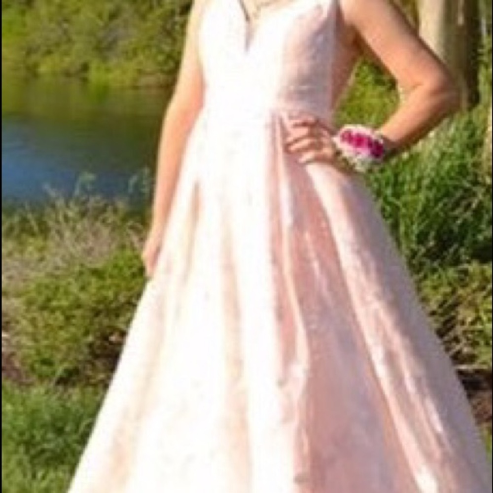 Prom dress - Picture 3 of 5